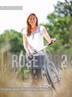 Kate Adams, health writer and founder of the Flat Tummy Club in London, 05/07/2010..copyright©Graham Jepson/Writer Pictures/Rosebud2