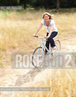 Kate Adams, health writer and founder of the Flat Tummy Club in London, 05/07/2010..copyright©Graham Jepson/Writer Pictures/Rosebud2