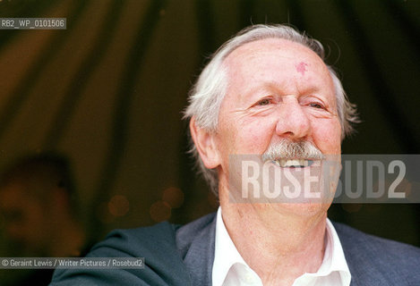 Brian Aldiss science fiction writer of the book Super Toys Last All Summer Long on which the film AI by Steven Speilberg is based...Edinburgh Book Festival 2001.....Copyright©Geraint Lewis/Writer Pictures/Rosebud2