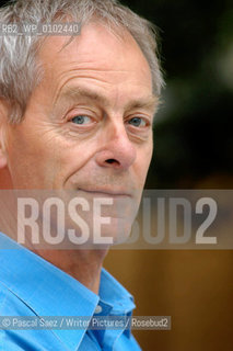Neil Ascherson.                                                 .copyright©Pascal Saez/Writer Pictures/Rosebud2