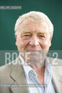 Paddy Ashdown, former MP and leader of The Liberal Democrat Party  and writer his memoirs A Fortunate Life at The Edinburgh International Book Festival 2009..copyright©Geraint Lewis/Writer Pictures/Rosebud2