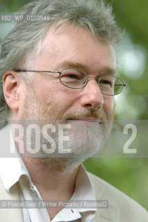 Scottish  writer Iain Banks, author of The Bridge, The Wasp Factory and Matter, at the Edinburgh International Book Festival...Copyright©Pascal Saez/Writer Pictures/Rosebud2