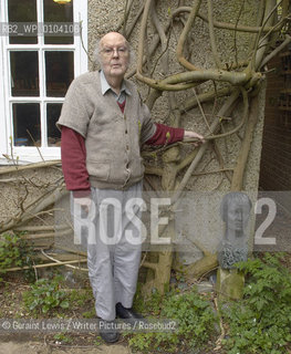 John Bayley  the writer and former husband of Iris Murdoch at home in Oxfordshire...Copyright©Geraint Lewis/Writer Pictures/Rosebud2