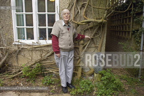 John Bayley  the writer and former husband of Iris Murdoch at home in Oxfordshire...Copyright©Geraint Lewis/Writer Pictures/Rosebud2