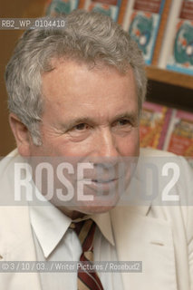 30/9/03..©3/10/03../Writer Pictures/Rosebud2