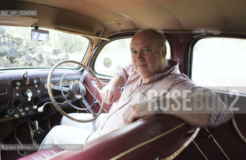 Louis de Bernieres at the Wigtown Book Festival, 2007.copyright©Angus Bremner/Writer Pictures/Rosebud2