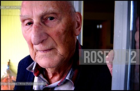 Harry Bernstein..copyright©Lisa Carpenter/Writer Pictures/Rosebud2