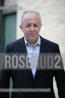 Jeremy Bowen at the Wigtown Book Festival, 2007.copyright©Angus Bremner/Writer Pictures/Rosebud2
