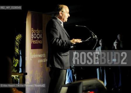 Francis Hamilton introduces the 2009 Festival..Copyright©Alex Hewitt/Writer Pictures/Rosebud2