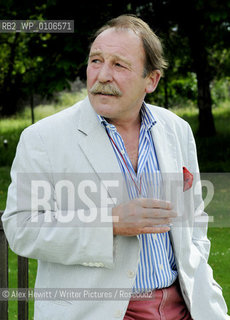Charles Maclean at the Borders Book Festival 2009..Copyright©Alex Hewitt/Writer Pictures/Rosebud2