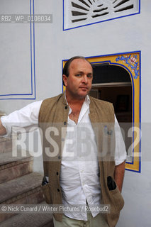 William Dalrymple ..photographed at The DSC Jaipur Literature Festival 2009 billed as Asias Leading Literary Festival at Diggi Palace the old city area of Jaipur,  capital city of Rajastan famed for its picturesque cities and beguiling desert landscapes. A celebration of national and international writers and encompassing a range of activities including film, music and theatre...copyright©Nick Cunard/Writer Pictures/Rosebud2