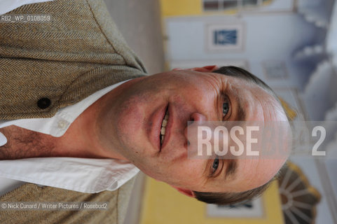 William Dalrymple,  author, at The DSC Jaipur Literature Festival 2009 billed as Asias Leading Literary Festival at Diggi Palace the old city area of Jaipur,  capital city of Rajastan...copyright©Nick Cunard/Writer Pictures/Rosebud2