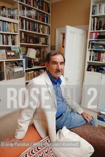 Hunter Davies at home in London..Copyright©Andy Paradise/Writer Pictures/Rosebud2