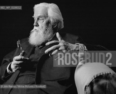 Robertson Davies, Novelist 1979.Writers in Canada Series by John Reeves..Copyright©John Reeves/Writer Pictures/Rosebud2
