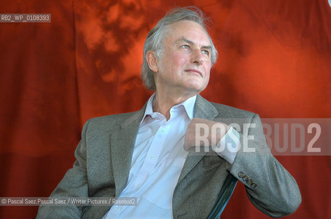 Scientist and writer Richard Dawkins at the Edinburgh International Book Festival 2005..Copyright©Pascal Saez.Pascal Saez/Writer Pictures/Rosebud2