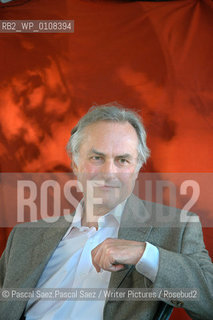 Scientist and writer Richard Dawkins at the Edinburgh International Book Festival 2005..Copyright©Pascal Saez.Pascal Saez/Writer Pictures/Rosebud2