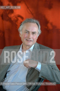 Scientist and writer Richard Dawkins at the Edinburgh International Book Festival 2005..Copyright©Pascal Saez.Pascal Saez/Writer Pictures/Rosebud2