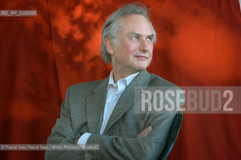 Scientist and writer Richard Dawkins at the Edinburgh International Book Festival 2005..Copyright©Pascal Saez.Pascal Saez/Writer Pictures/Rosebud2