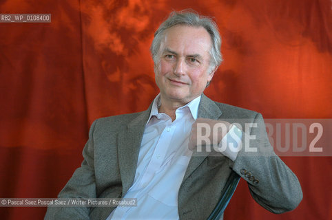 Scientist and writer Richard Dawkins at the Edinburgh International Book Festival 2005..Copyright©Pascal Saez.Pascal Saez/Writer Pictures/Rosebud2