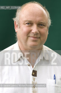 Louis De Bernieres..Copyright©Geraint Lewis/Writer Pictures/Rosebud2