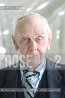 British writer and journalist William Deedes at the Edinburgh International Book Festival 2003..Copyright©Pascal saez.Pascal Saez/Writer Pictures/Rosebud2