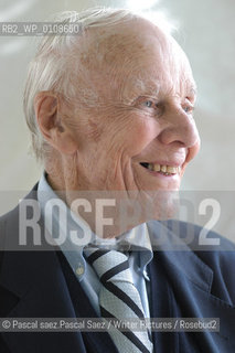 British writer and journalist William Deedes at the Edinburgh International Book Festival 2003..Copyright©Pascal saez.Pascal Saez/Writer Pictures/Rosebud2