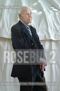British writer and journalist William Deedes at the Edinburgh International Book Festival 2003..Copyright©Pascal saez.Pascal Saez/Writer Pictures/Rosebud2