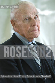 British writer and journalist William Deedes at the Edinburgh International Book Festival 2003..Copyright©Pascal saez.Pascal Saez/Writer Pictures/Rosebud2