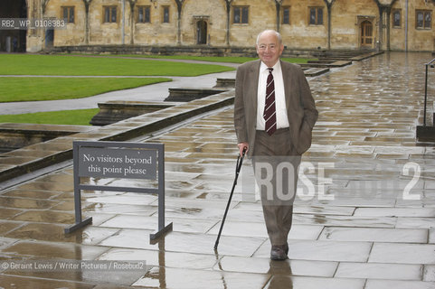 Colin Dexter, Writer and creator of Inspector Morse at Christchurch College at The Oxford Literary Festival 2010..copyright©Geraint Lewis/Writer Pictures/Rosebud2