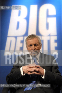 Jonathan Dimbleby hosts the Big Debate, a discussion about the future of primary school teaching for Teachers TV..©Rogan MacDonald/Writer Pictures/Rosebud2