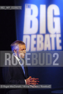 Jonathan Dimbleby hosts the Big Debate, a discussion about the future of primary school teaching for Teachers TV..©Rogan MacDonald/Writer Pictures/Rosebud2