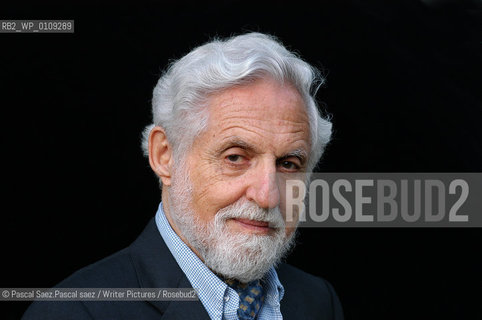 US scientist (inventor of the contraceptive pill), novelist and dramatist Carl Djerassi.at the Edinburgh International Book Festival 2004..Copyright©Pascal Saez.Pascal saez/Writer Pictures/Rosebud2