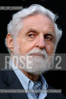 US scientist (inventor of the contraceptive pill), novelist and dramatist Carl Djerassi.at the Edinburgh International Book Festival 2004..Copyright©Pascal Saez.Pascal saez/Writer Pictures/Rosebud2