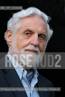 US scientist (inventor of the contraceptive pill), novelist and dramatist Carl Djerassi.at the Edinburgh International Book Festival 2004..Copyright©Pascal Saez.Pascal saez/Writer Pictures/Rosebud2