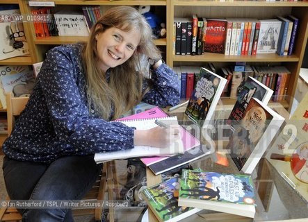 Childrens author Lari Don . ..Copyright©Ian Rutherford/TSPL/Writer Pictures/Rosebud2