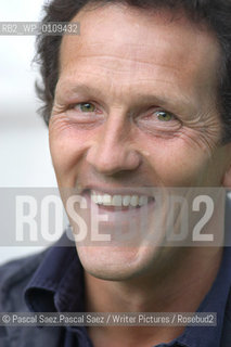 British writer and presenter Monty Don .at the Edinburgh International book Festival 2004..Copyright©Pascal Saez.Pascal Saez/Writer Pictures/Rosebud2