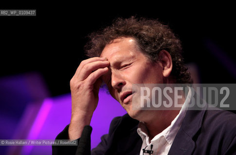 Author, gardener and TV presenter Montagu Don speaking at Hay 2010.  Horticulturalist..Copyright©Rosie Hallam/Writer Pictures/Rosebud2