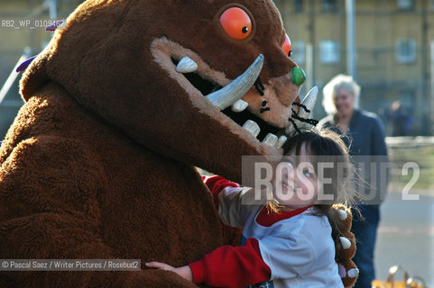 The Gruffalo, creation of writer Julia Donaldson at Pilton Primary School, Edinburgh. ..Copyright©Pascal Saez/Writer Pictures/Rosebud2