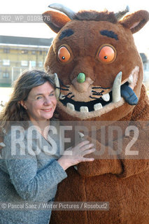 Writer Julia Donaldson and her creation the Gruffalo at Pilton Primary School, Edinburgh. ..Copyright©Pascal Saez/Writer Pictures/Rosebud2