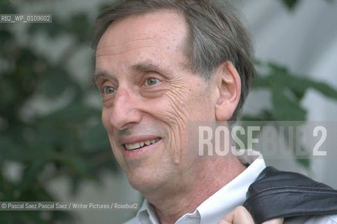 Writer Ariel Dorfman at the Edinburgh International Book Festival 2003..Copyright©Pascal Saez.Pascal Saez/Writer Pictures/Rosebud2