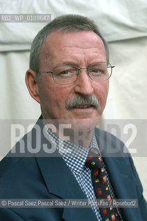Scottish writer Robert Douglas at the Edinburgh International Book Festival 2004..Copyright©Pascal Saez.Pascal Saez/Writer Pictures/Rosebud2