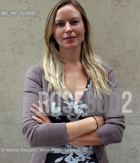 Ceridwen Dovey..copyright©Mathieu Bourgois/Writer Pictures/Rosebud2
