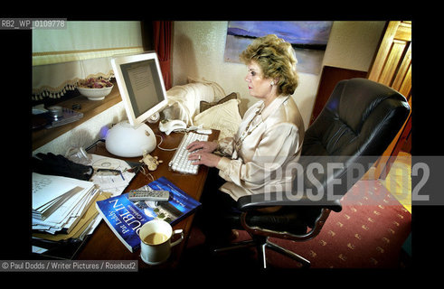 Author Evelyn Doyle at home in Whitburn, Scotland..Copyright©Paul Dodds/Writer Pictures/Rosebud2