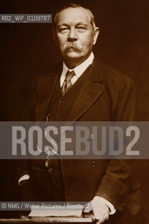 Sir Arthur Conan Doyle (1859-1930).British, wrote Sherlock Homles series..Copyright©NMG/Writer Pictures/Rosebud2