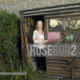 Stella Duffy,Writer ,actress and female comic. CREDIT Geraint Lewis
©Writer Pictures/Rosebud2