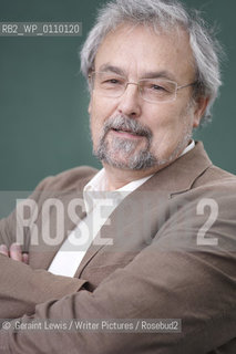 Robin Dunbar, writer and Oxford Professor of Evolutionary Anthropology, at the Edinburgh International Book Festival, 20/08/2010..©.Geraint Lewis/Writer Pictures/Rosebud2