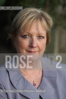 Irish author Catherine Dunne photographed in Clontarf, Dublin.    ..Copyright©Fran Veale/Writer Pictures/Rosebud2