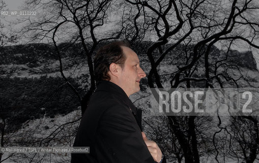 Gary Dutton..copyright©Neil Hanna/TSPL/Writer Pictures/Rosebud2