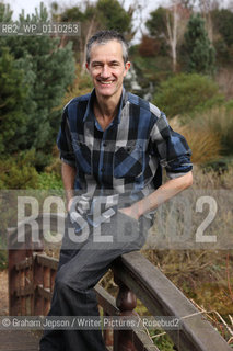 Geoff Dyer, author pictured in Regents Park, London.                         .Copyright©Graham Jepson/Writer Pictures/Rosebud2