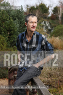 Geoff Dyer, author pictured in Regents Park, London.                         .Copyright©Graham Jepson/Writer Pictures/Rosebud2
